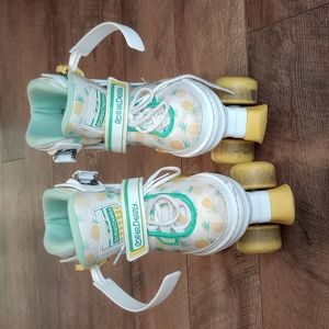 Girls adjustable roller skates size 12-2